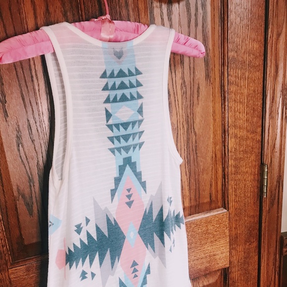 Aztec Tank - Picture 3 of 4